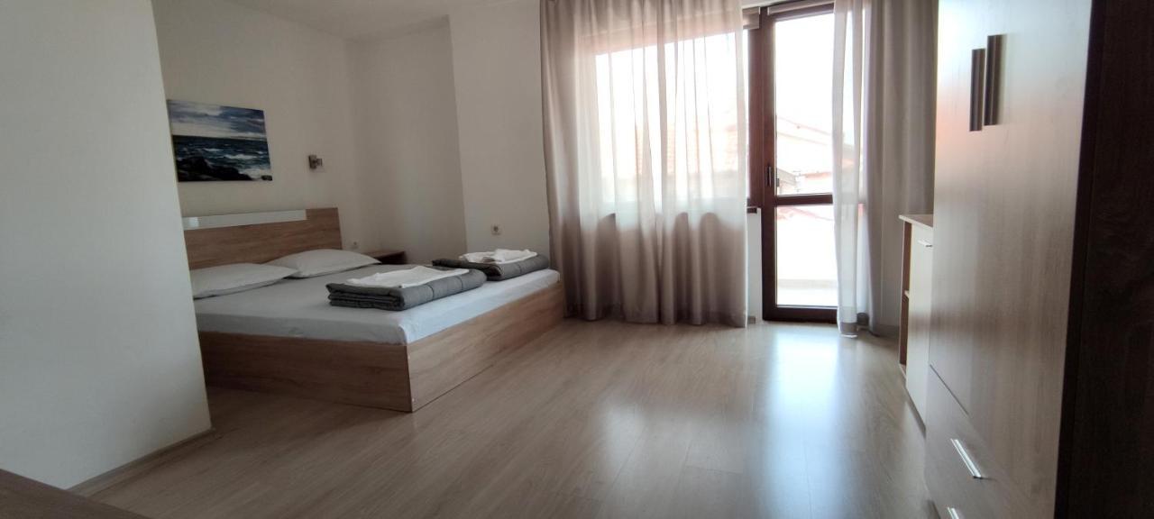 Yanevi Apartments Chernomorets Exterior photo